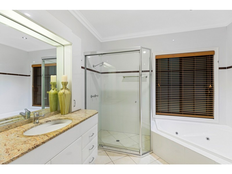 2 Dinwoodie Road, Thornlands QLD 4164