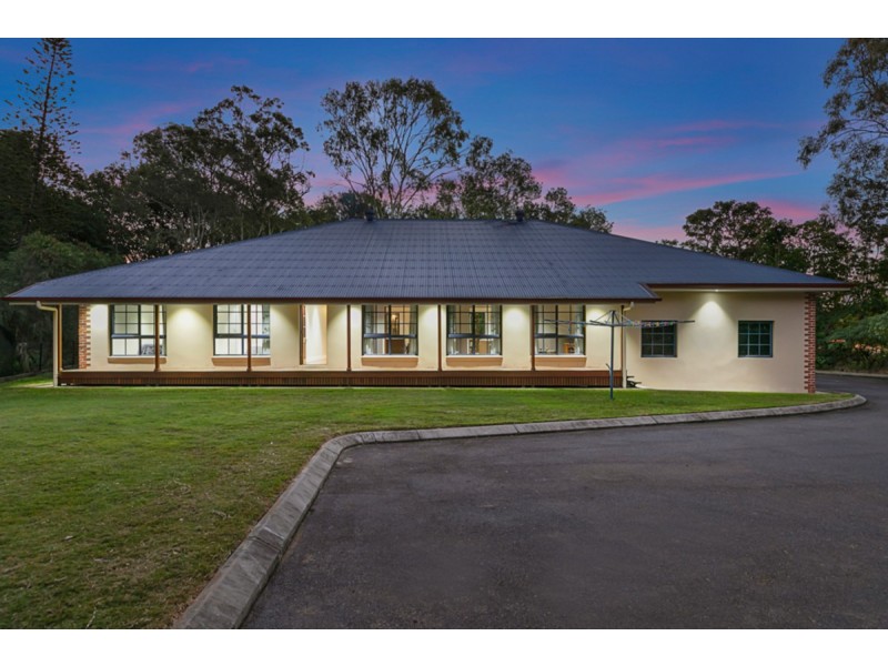 2 Dinwoodie Road, Thornlands QLD 4164