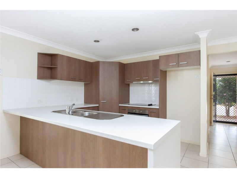 5 Louise Court, Eagleby QLD 4207