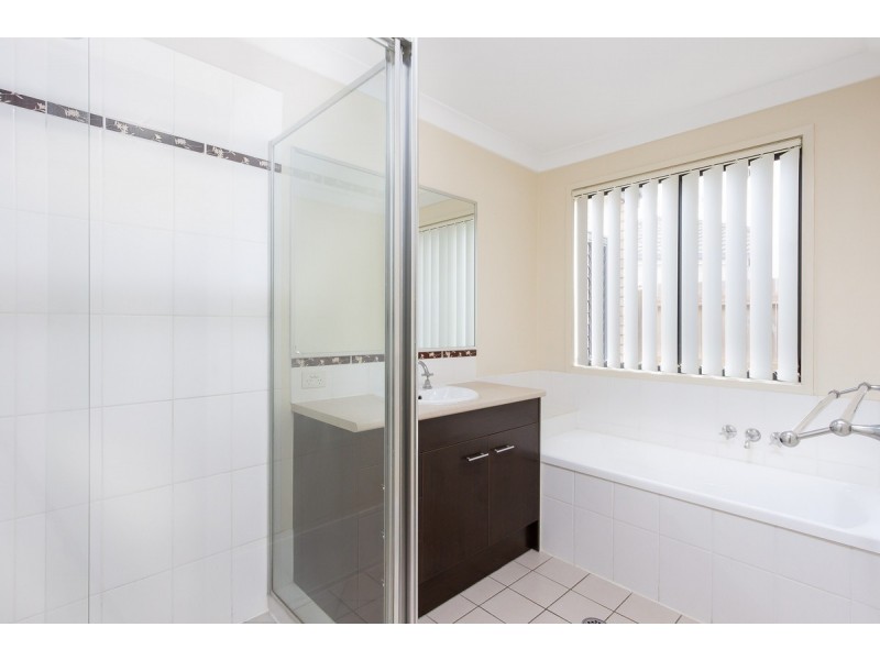 5 Louise Court, Eagleby QLD 4207