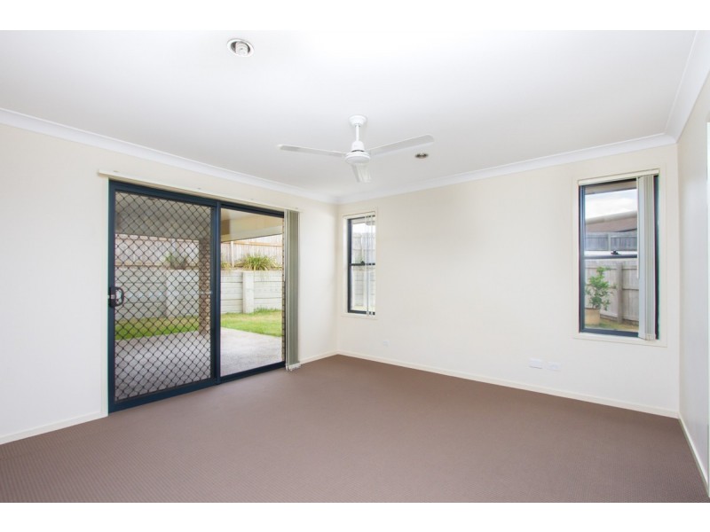 5 Louise Court, Eagleby QLD 4207