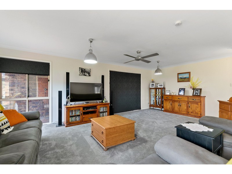 42 Hanover Drive, Alexandra Hills QLD 4161