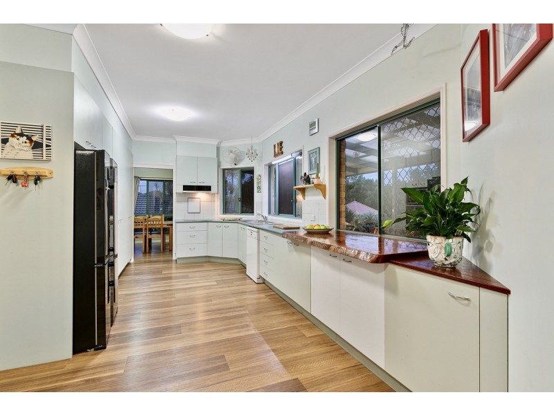 13 Genevieve Court, Wellington Point QLD 4160