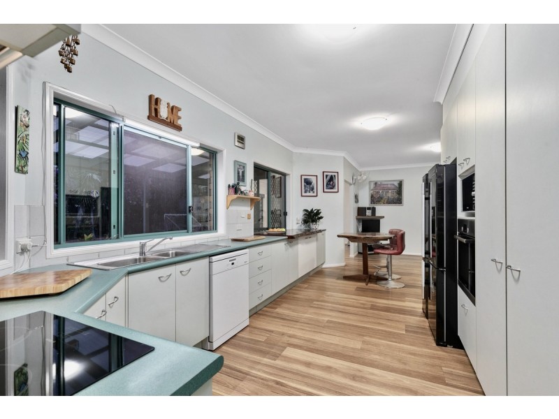 13 Genevieve Court, Wellington Point QLD 4160