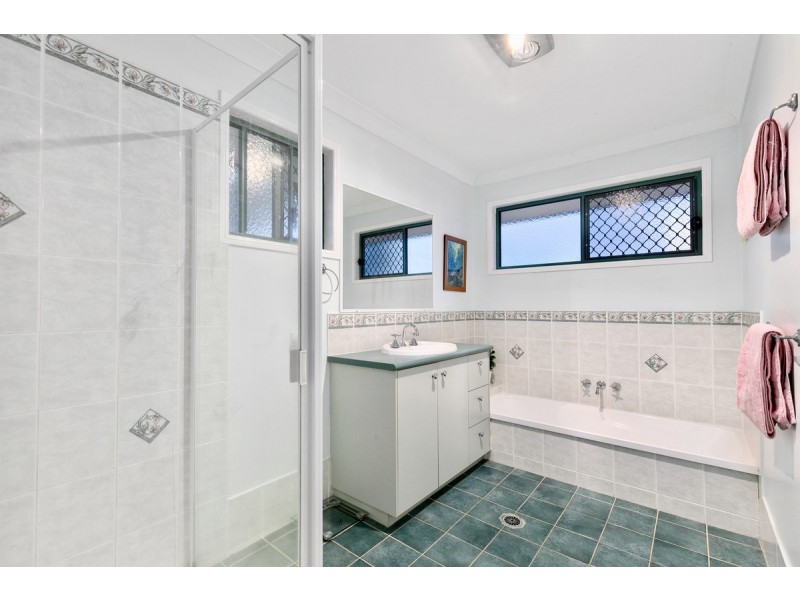 13 Genevieve Court, Wellington Point QLD 4160