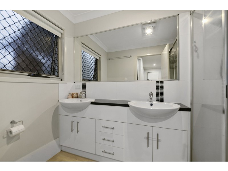 41 Parkgrove Street, Birkdale QLD 4159