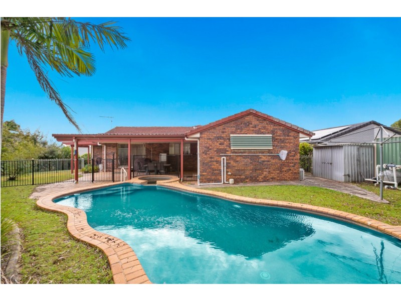 5 Linthorpe Court, Capalaba QLD 4157