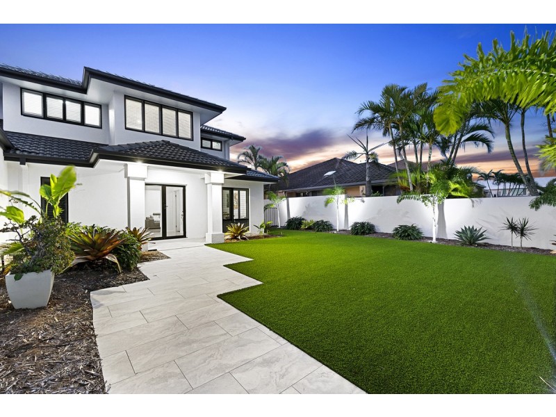 17 Voyagers Court, Raby Bay QLD 4163