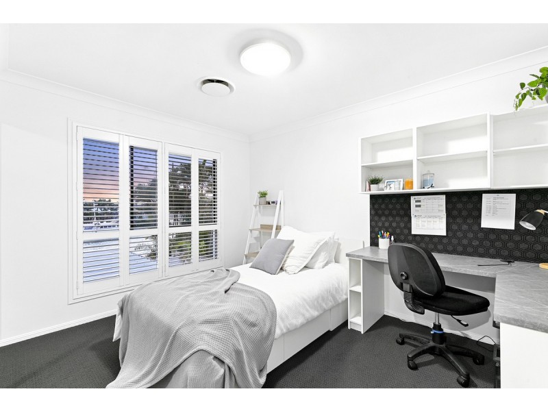17 Voyagers Court, Raby Bay QLD 4163