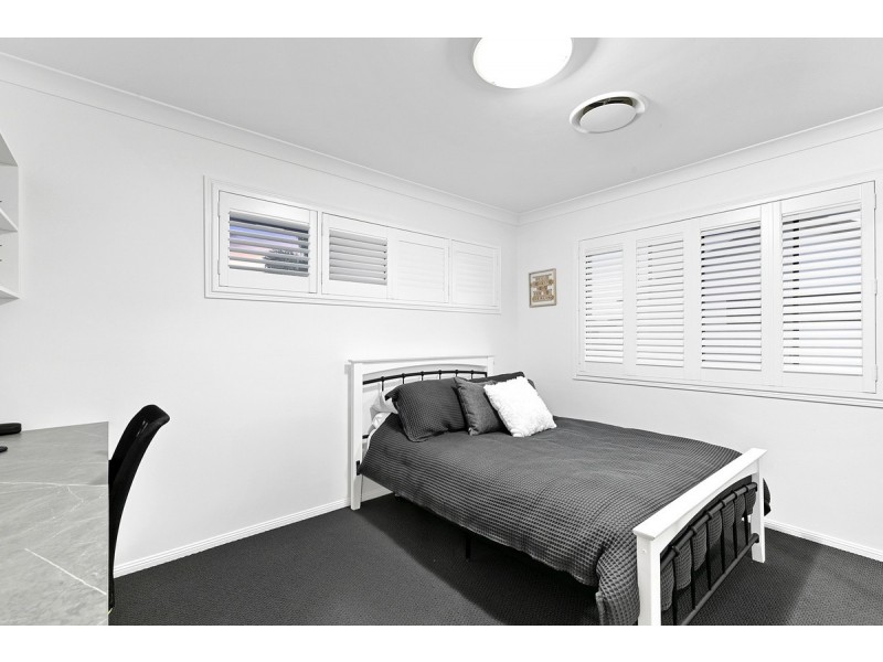 17 Voyagers Court, Raby Bay QLD 4163