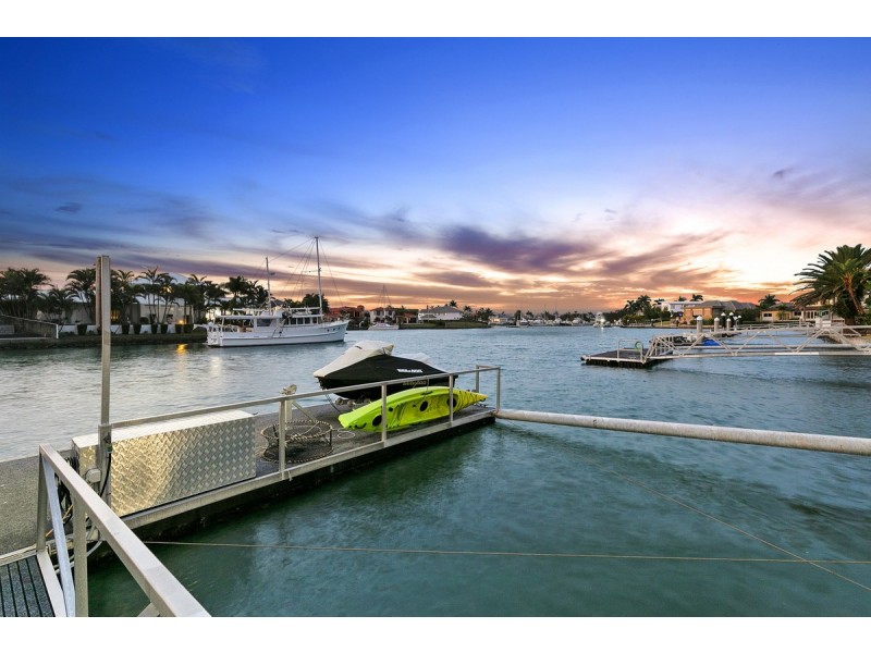 17 Voyagers Court, Raby Bay QLD 4163