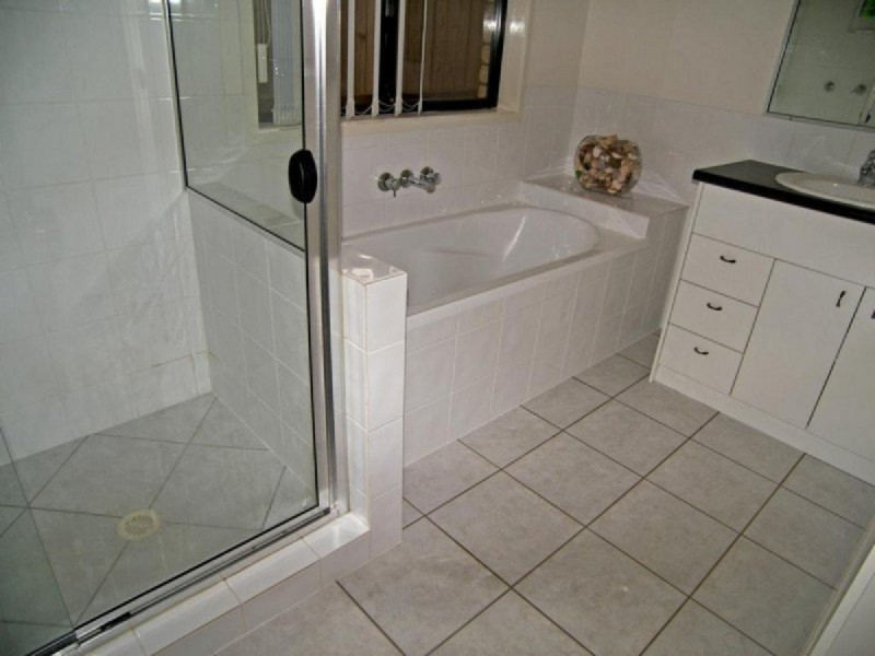 28 Schonrock Street, Wellington Point QLD 4160