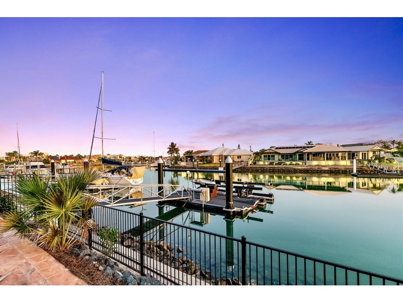 83 Masthead Drive, Raby Bay QLD 4163