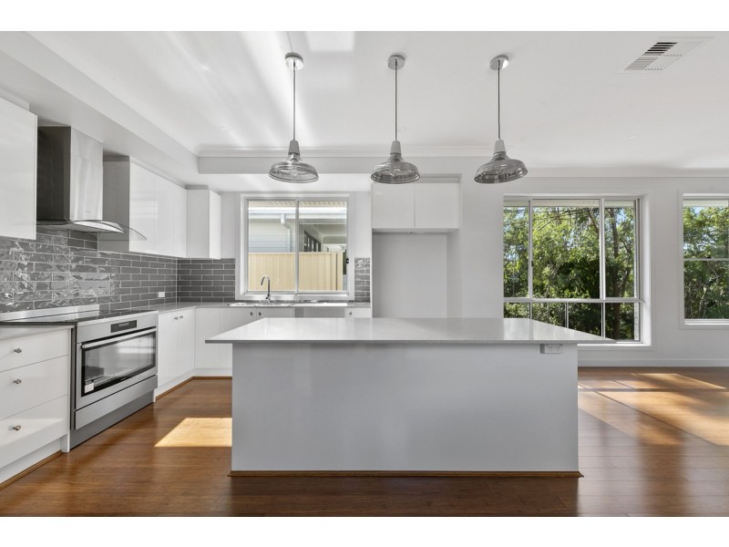5 Frederick Street, Wellington Point QLD 4160
