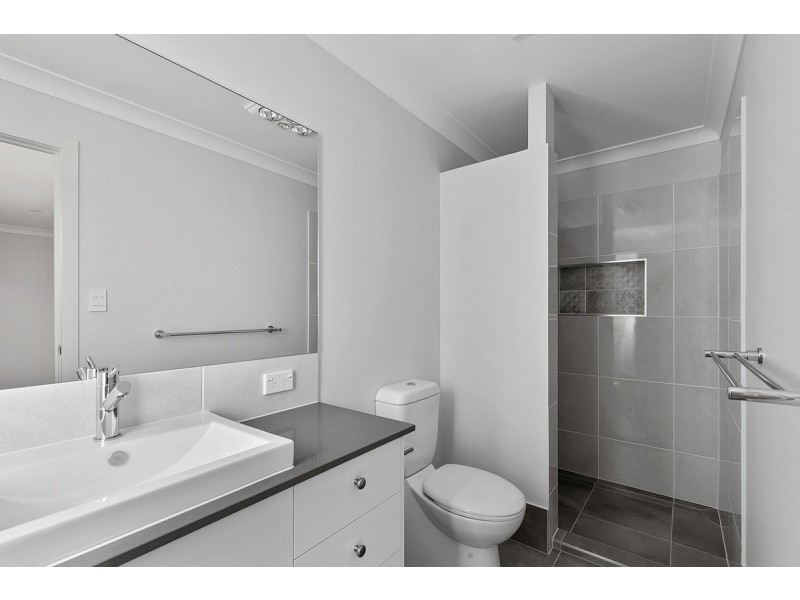 5 Frederick Street, Wellington Point QLD 4160