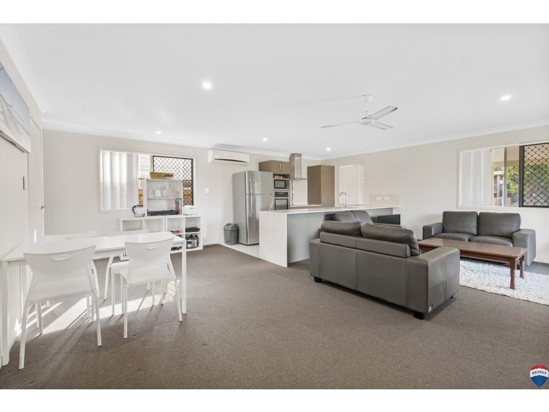 15 Valley Road, Wellington Point QLD 4160
