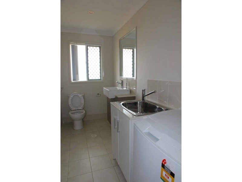 15 Valley Road, Wellington Point QLD 4160