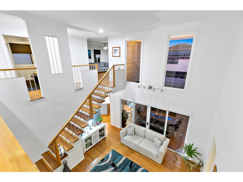 7 Orpheus Place, Redland Bay QLD 4165