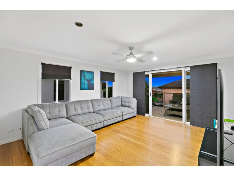 7 Orpheus Place, Redland Bay QLD 4165