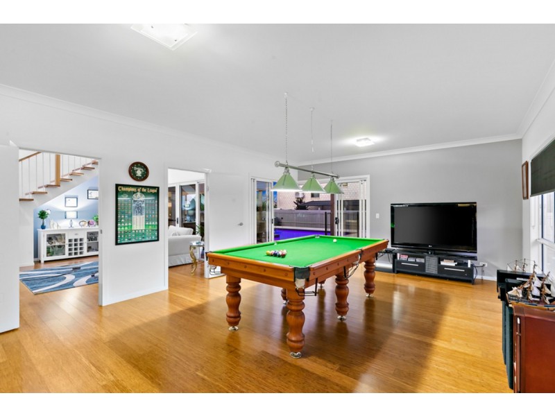 7 Orpheus Place, Redland Bay QLD 4165