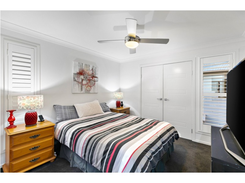 7 Orpheus Place, Redland Bay QLD 4165