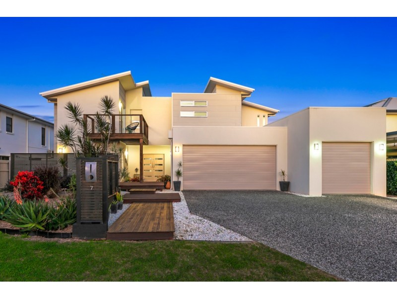 7 Orpheus Place, Redland Bay QLD 4165