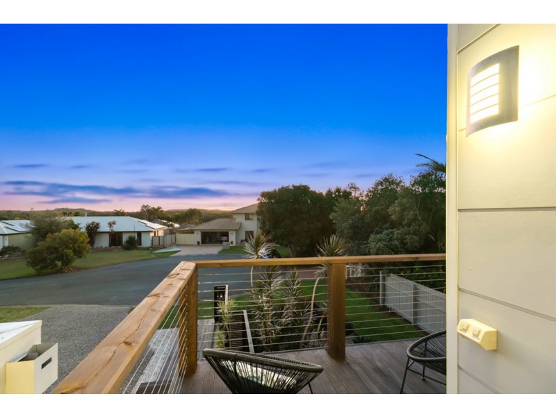 7 Orpheus Place, Redland Bay QLD 4165