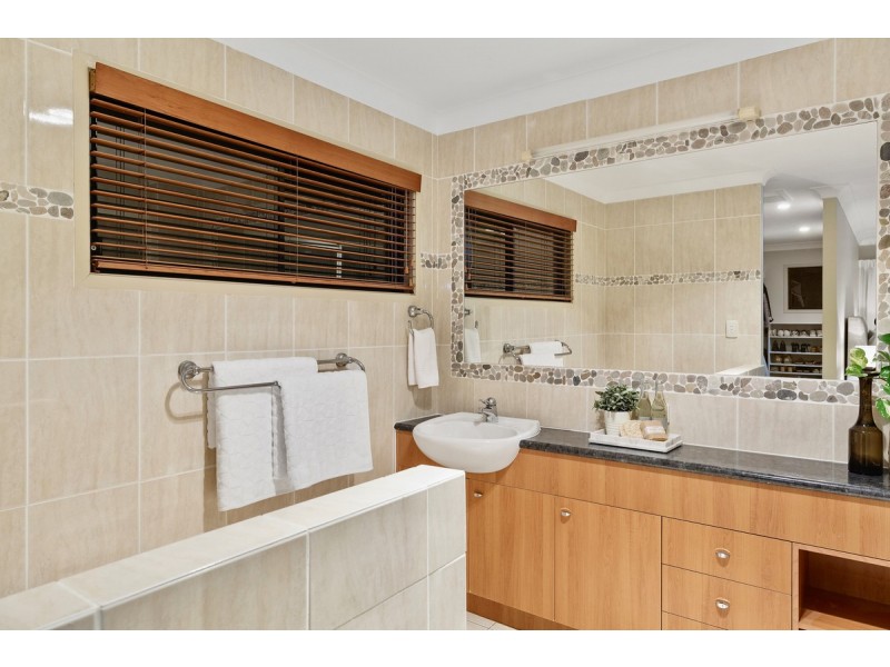 20 Conochie Place, Ormiston QLD 4160