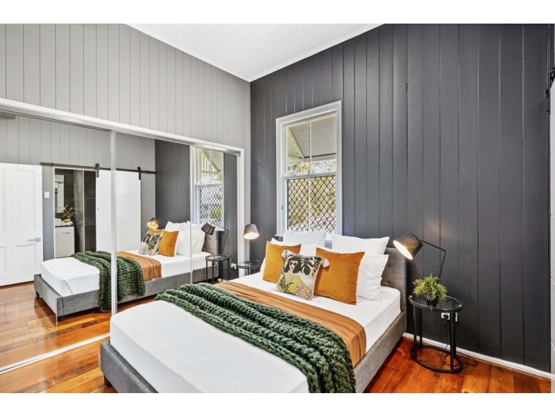 61 Haig Street, Wynnum West QLD 4178