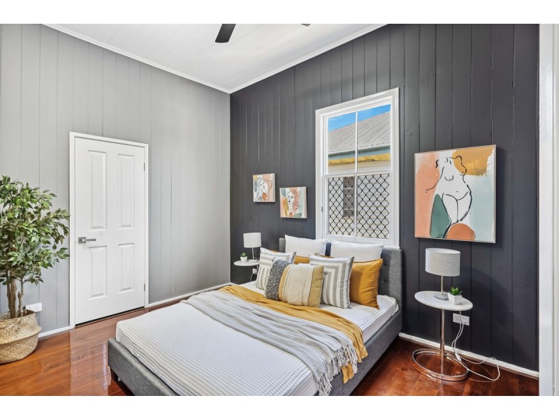 61 Haig Street, Wynnum West QLD 4178