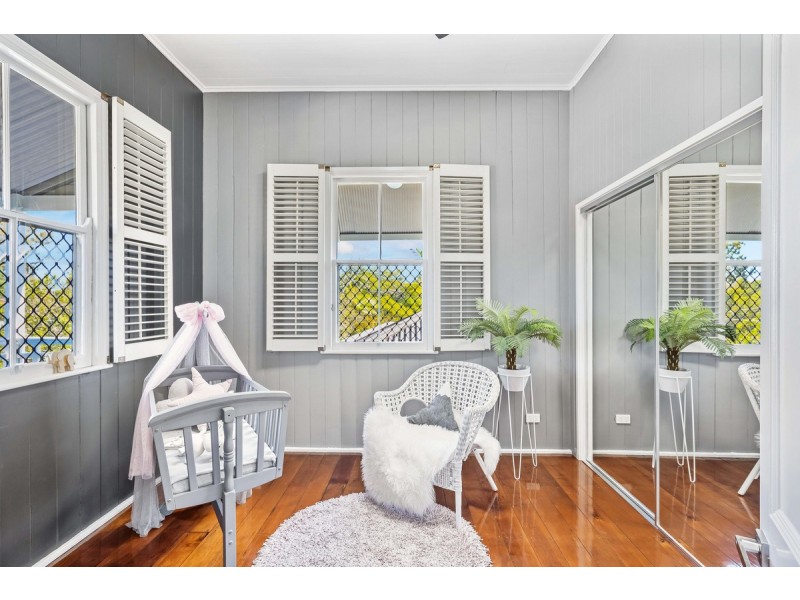 61 Haig Street, Wynnum West QLD 4178