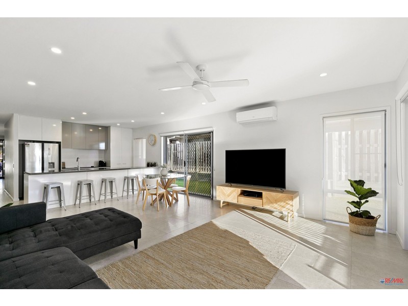 33 Ravenbourne Circuit, Capalaba QLD 4157