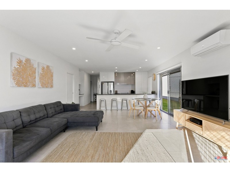 33 Ravenbourne Circuit, Capalaba QLD 4157