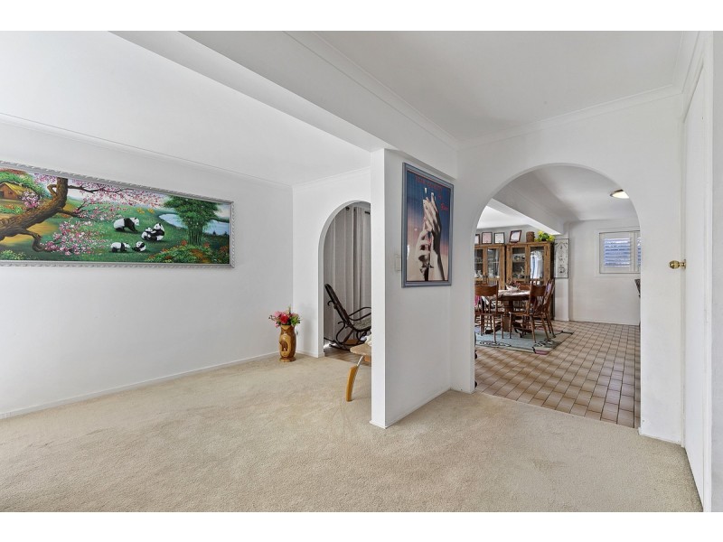 4 Linda Street, Birkdale QLD 4159