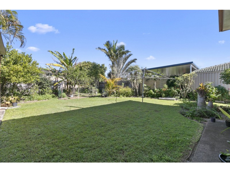 4 Linda Street, Birkdale QLD 4159