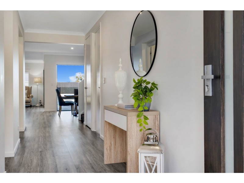 56 Congreve Crescent, Thornlands QLD 4164