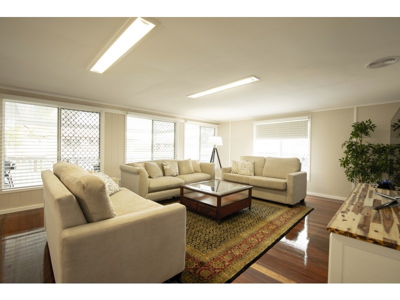 33 Yeo Street, Victoria Point QLD 4165