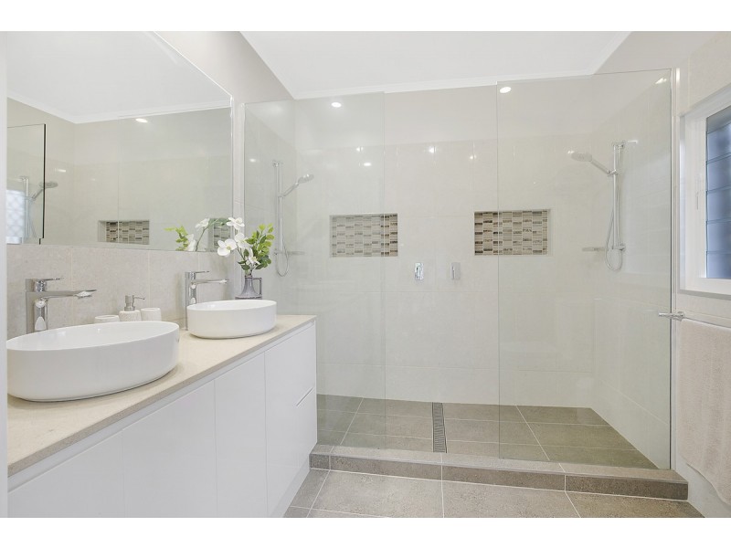 33 Yeo Street, Victoria Point QLD 4165