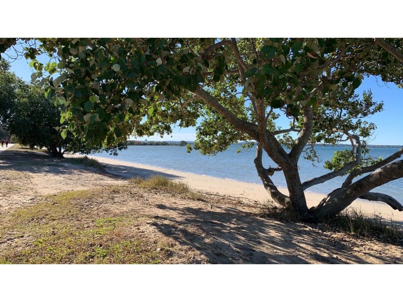 33 Yeo Street, Victoria Point QLD 4165