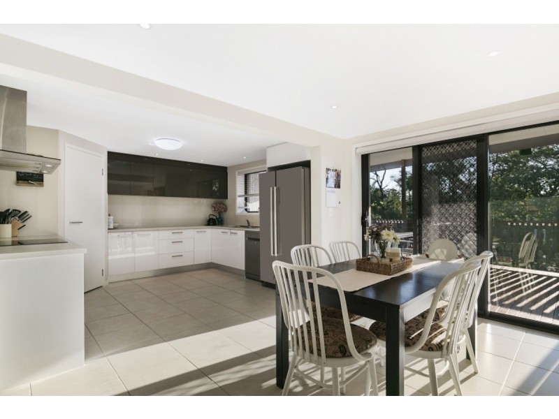 35 Drevesen Avenue, Cleveland QLD 4163