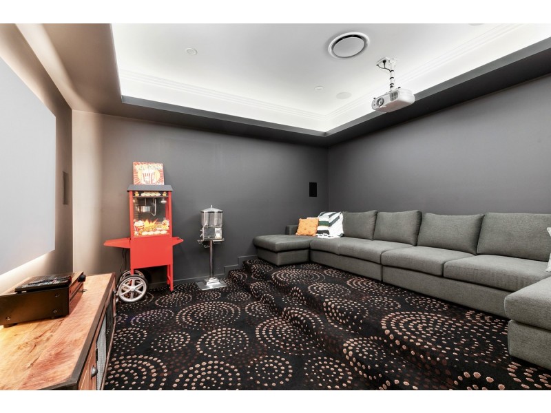 59 Anchorage Drive, Raby Bay QLD 4163