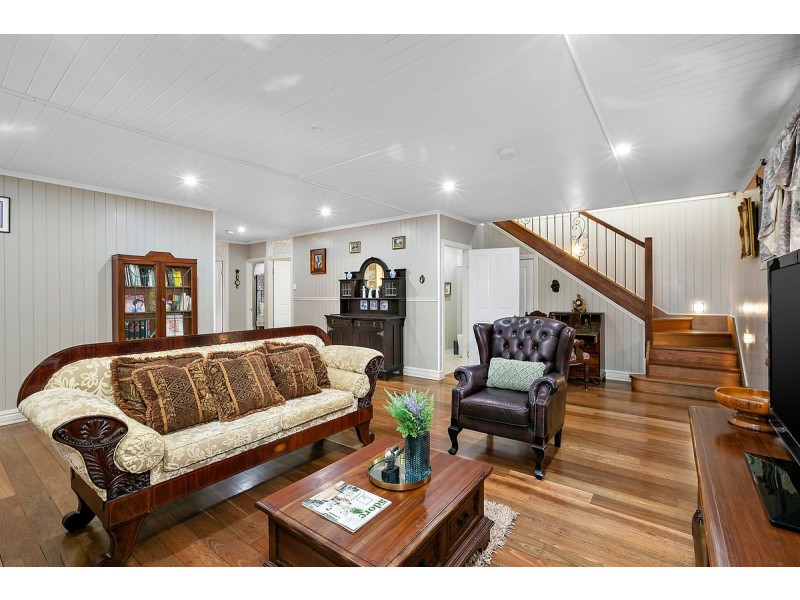 2 Keppell Street, Birkdale QLD 4159