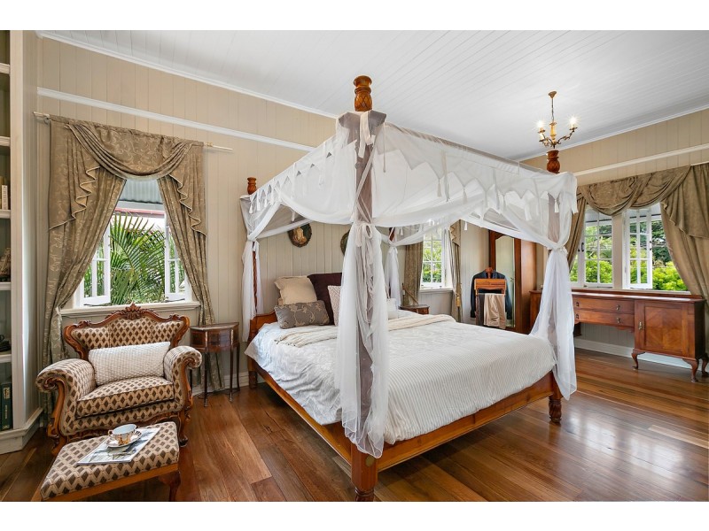 2 Keppell Street, Birkdale QLD 4159