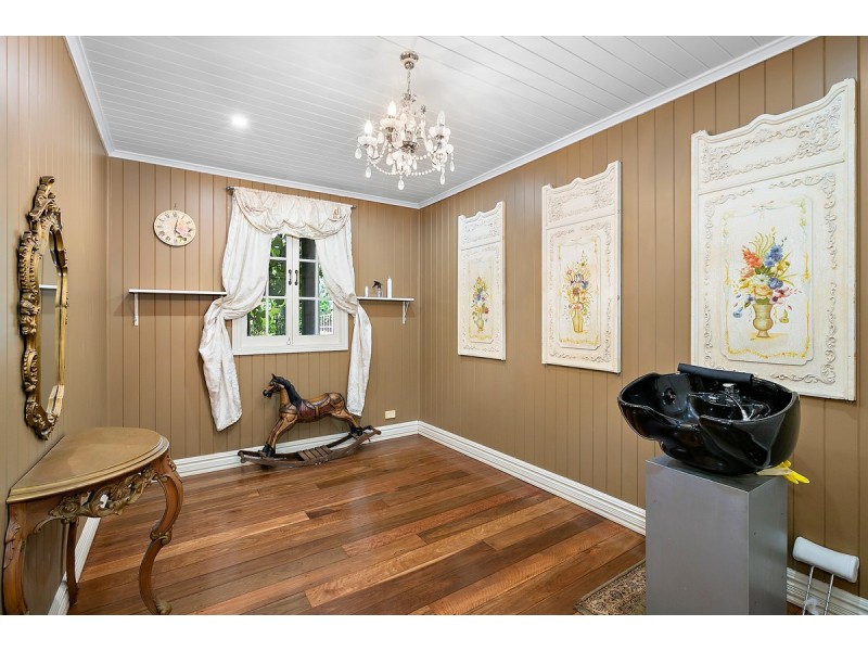 2 Keppell Street, Birkdale QLD 4159