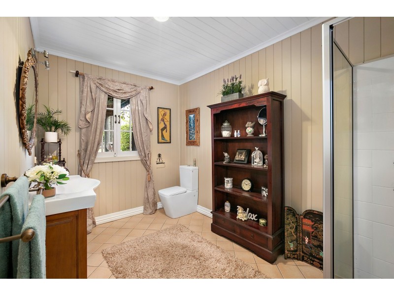 2 Keppell Street, Birkdale QLD 4159