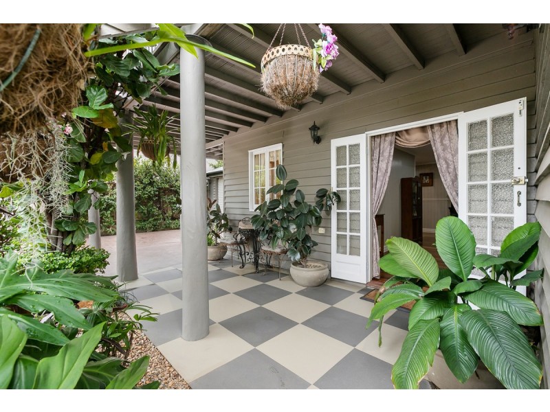 2 Keppell Street, Birkdale QLD 4159