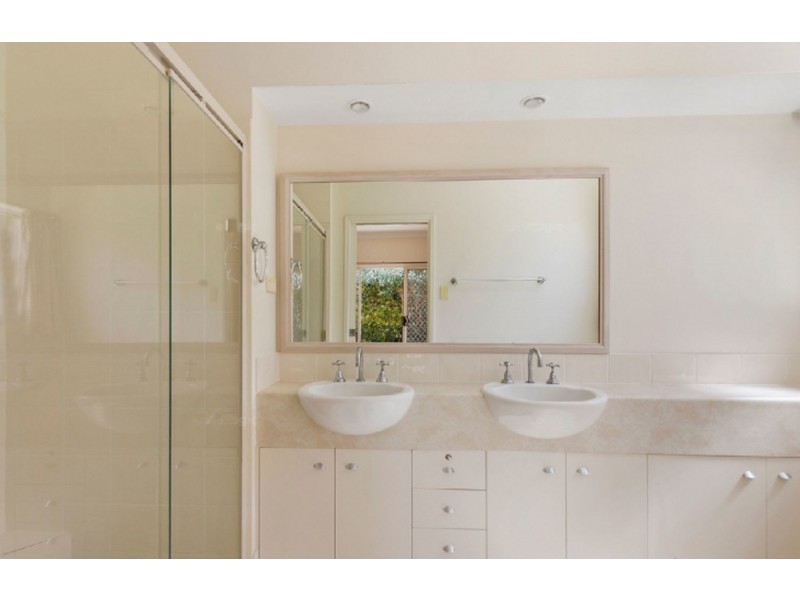 3 Fig Tree Place, Ormiston QLD 4160