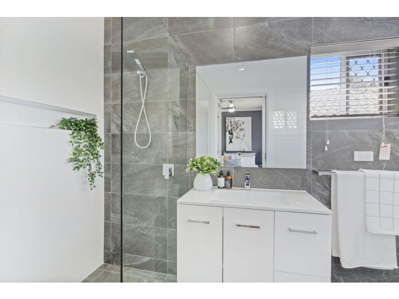 59 Hardy Road, Wellington Point QLD 4160