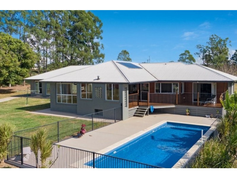 64 Heinemann Road, Redland Bay QLD 4165