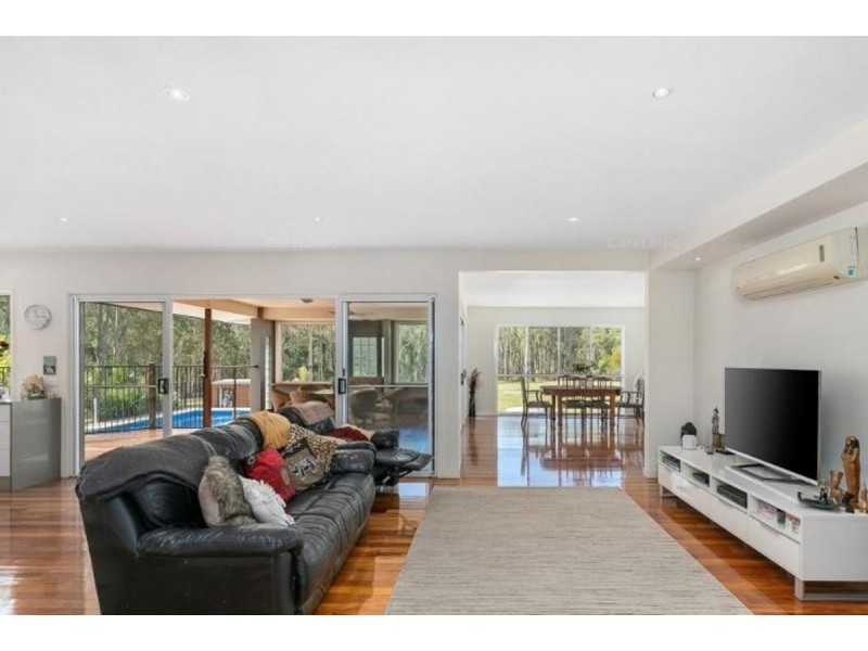 64 Heinemann Road, Redland Bay QLD 4165